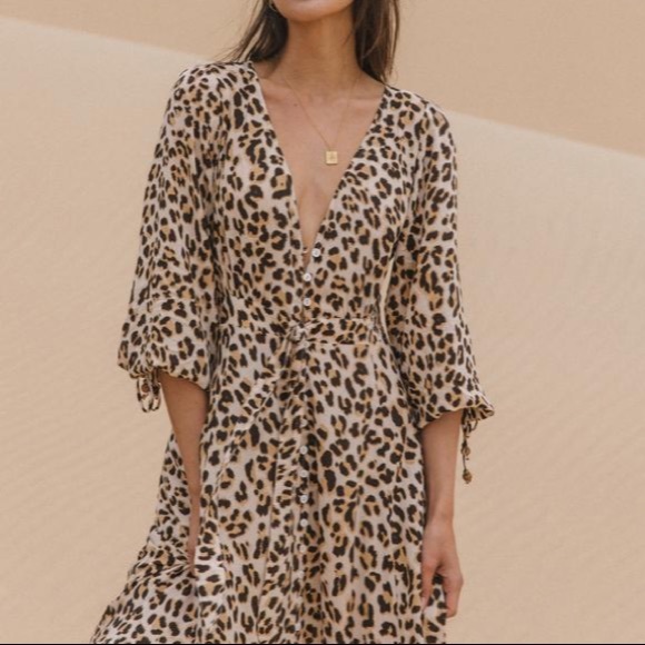 KIVARI tie front dress- XS - Picture 3 of 8